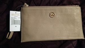 Michael Kors Fulton large clutch - bisque